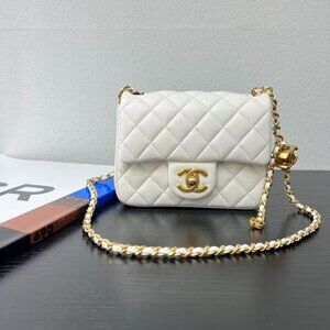 Classic CHANEL Bag: A Stylish and Versatile Choice for Elegance